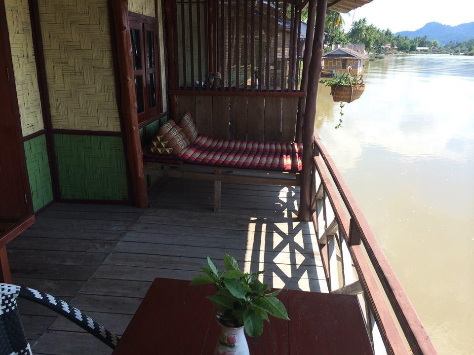 Dokchampa Guesthouse Ban Khon Ngoại thất bức ảnh